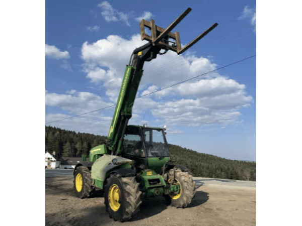 Навантажувач John Deere 3200 (2003)
