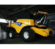 Комбайн New Holland CX 8070