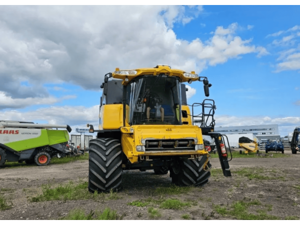 Комбайн New Holland CX 8090 (2013)