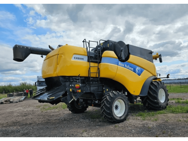 Комбайн New Holland CX 8090 (2013)