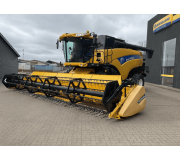 Комбайн New Holland CX 8090