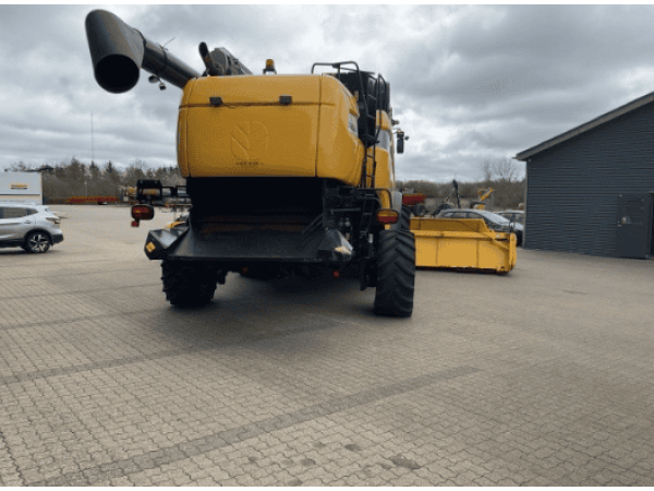 Комбайн New Holland CX 8090 (2013)