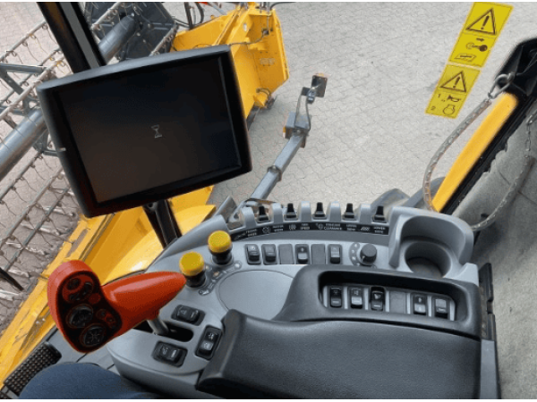 Комбайн New Holland CX 8090 (2013)