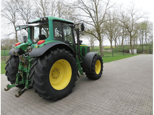 Трактор John Deere 6820 (2003)