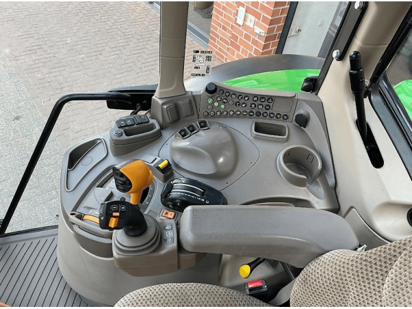 Трактор John Deere 6120M (2023)