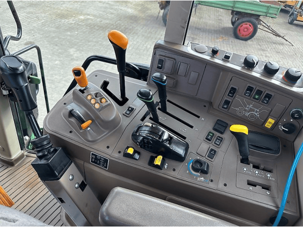 Трактор John Deere 6195M (2017)