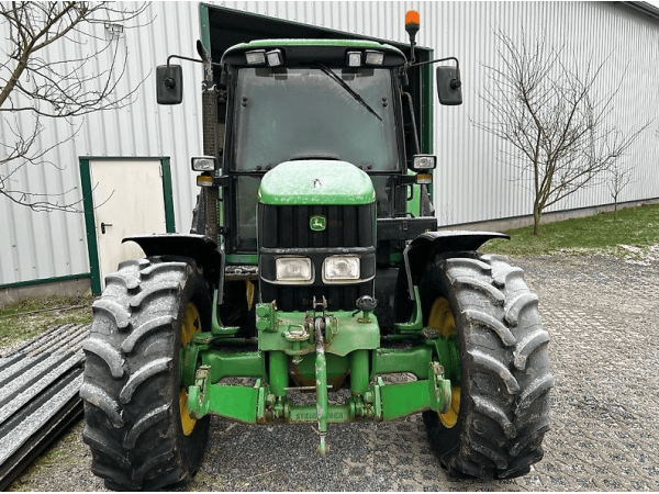 Трактор John Deere 6320 (2006)