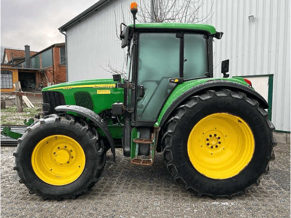 Трактор John Deere 6320 (2006)