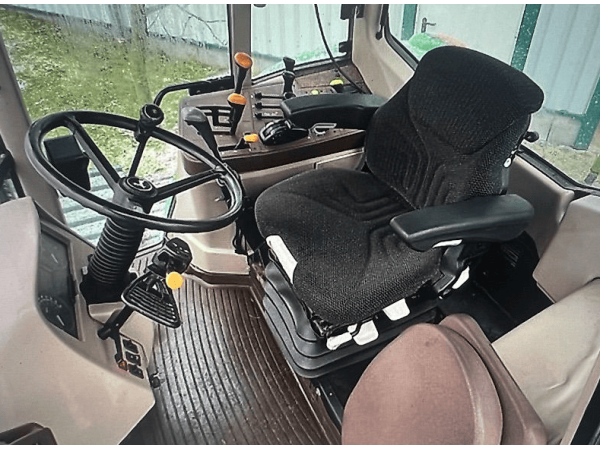 Трактор John Deere 6320 (2006)