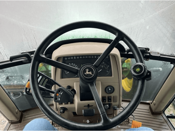 Трактор John Deere 6320 (2006)