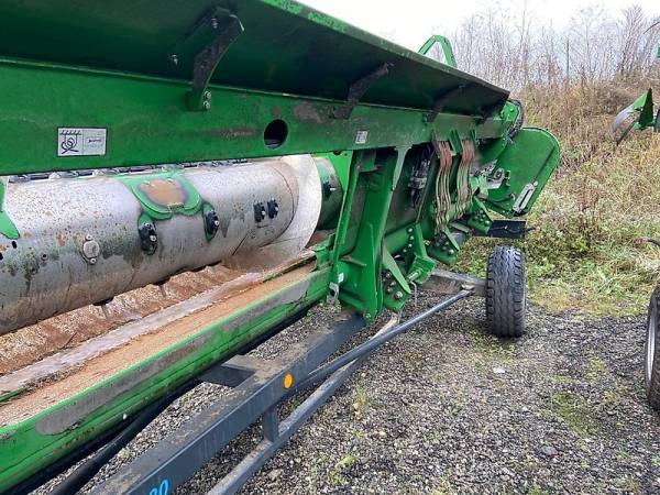 Комбайн John Deere T670i (2020)