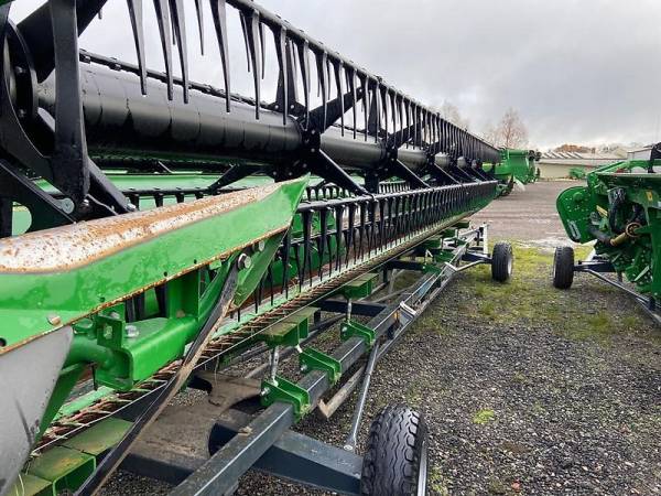 Комбайн John Deere T670i (2020)