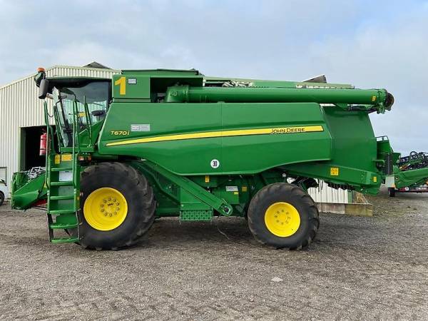 Комбайн John Deere T670i (2020)