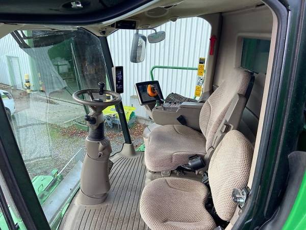 Комбайн John Deere T670i (2020)