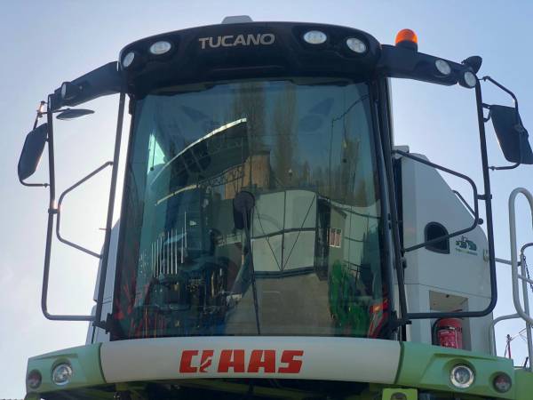 Комбайн Claas Tucano 440 (2009)