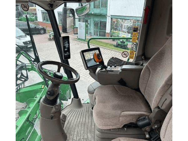 Комбайн John Deere T560 (2021)
