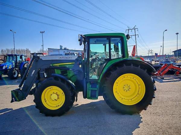 Трактор John Deere 6330 (2009)