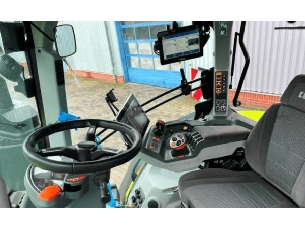 Трактор Claas Axion 960 (2023)