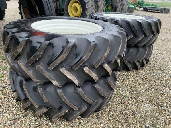 Самохідний обприскувач NEW HOLLAND SP.410F (2021)