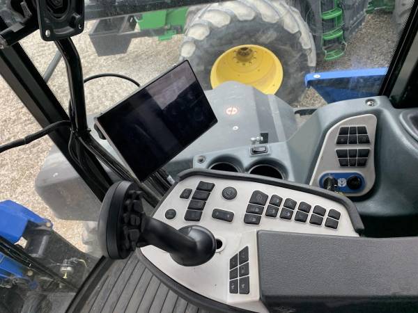 Самохідний обприскувач NEW HOLLAND SP.410F (2021)
