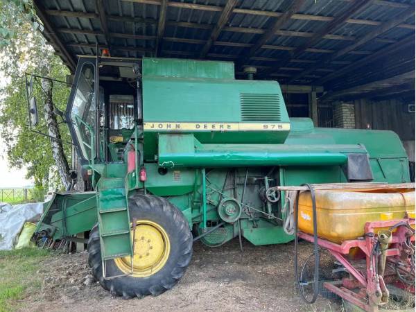 Комбайн John Deere 975 (1984)