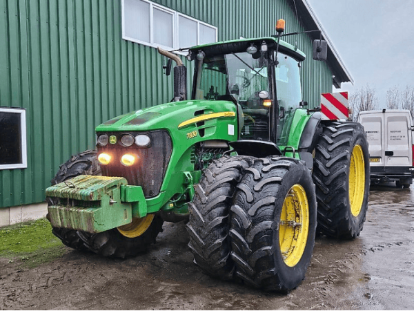 Трактор John Deere 7830 (2006)