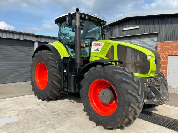 Трактор Claas Axion 930 (2013)