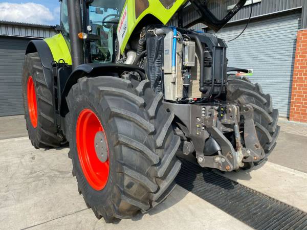 Трактор Claas Axion 930 (2013)