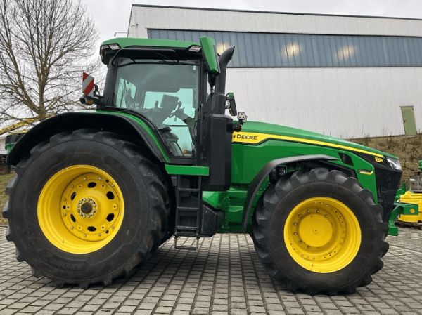 Трактор John Deere 8R 340 (2023)