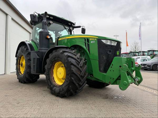 Трактор John Deere 8320R (2017)