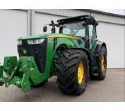 Трактор John Deere 8320R