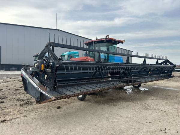 Самохідна косарка MacDon 9300 (2001)