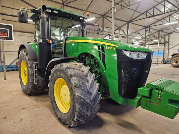 Трактор John Deere 8345R (2012)