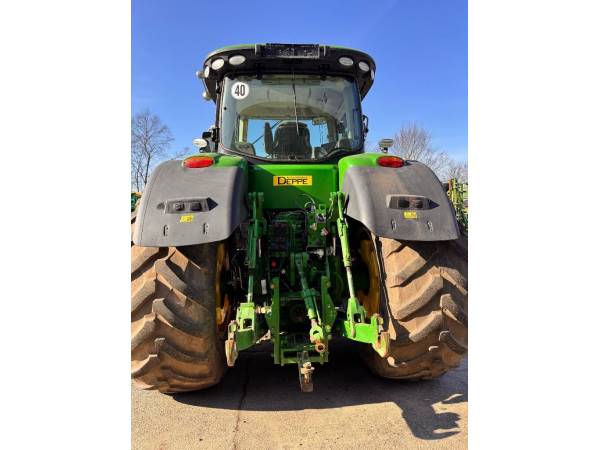 Трактор John Deere 8320R (2017)