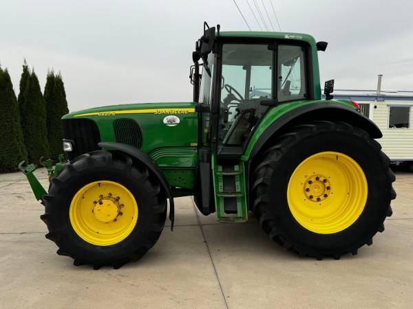 Трактор John Deere 6920S (2002)