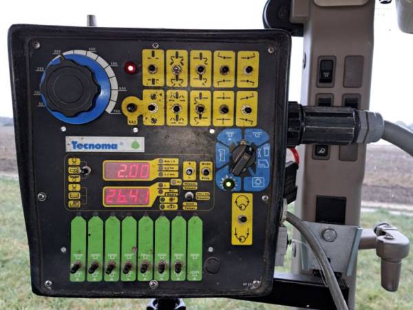 Причіпний обприскувач Tecnoma Variotec GT 3000 (2000)