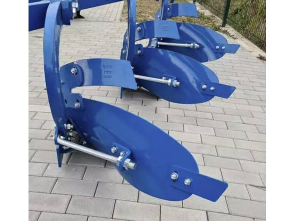 Плуг эксцентриковый UNLU 4 КОРПУСА 14” со сплошным отвалом