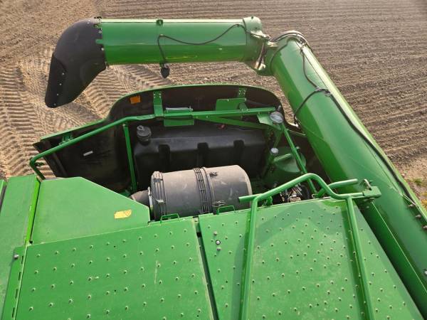 Комбайн John Deere S 690i (2009)