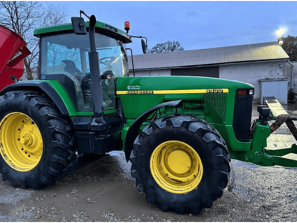 Трактор John Deere 8400 (1999)