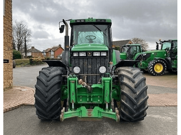 Трактор John Deere 8410 (2000)