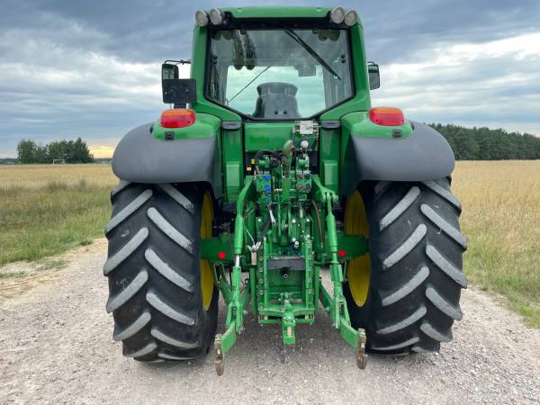 Трактор John Deere 6830 Premium (2012)