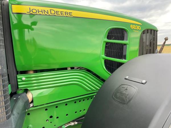 Трактор John Deere 6830 Premium (2012)
