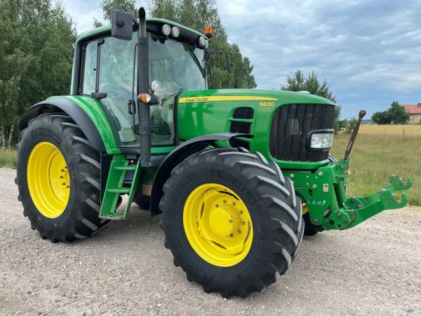 Трактор John Deere 6830 Premium (2012)
