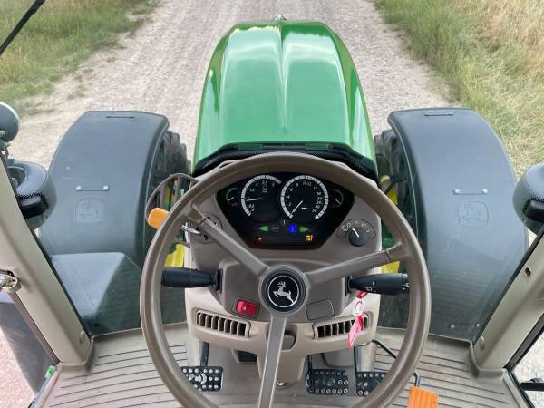 Трактор John Deere 6830 Premium (2012)