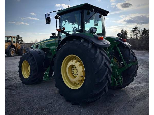Трактор John Deere 8430 (2007)