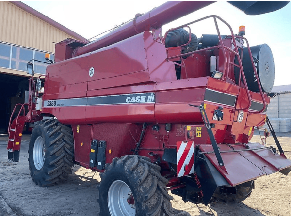 Комбайн Case IH 2388 (2002)