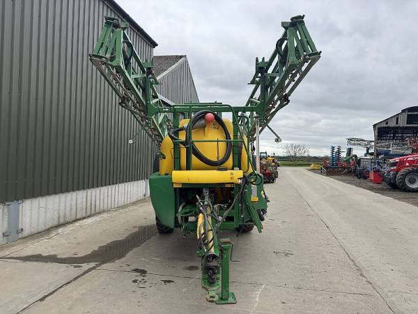 Причіпний обприскувач John Deere 732 (2011)