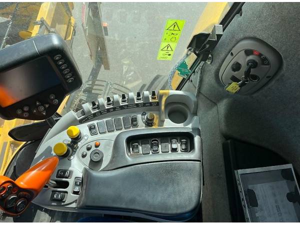 Комбайн New Holland CX 8080 (2009)