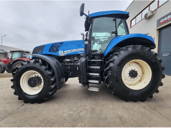 Трактор New Holland T8.300 (2012)
