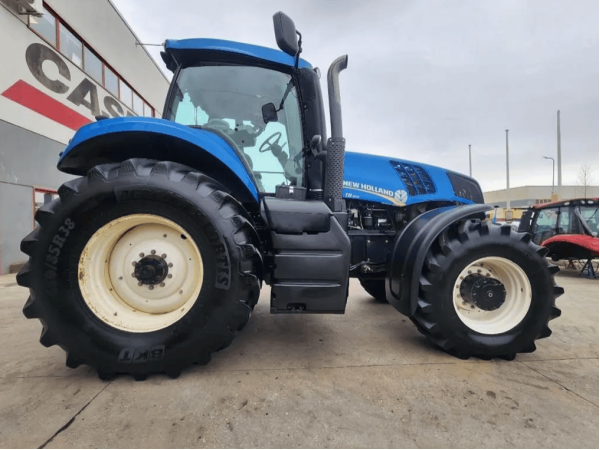 Трактор New Holland T8.300 (2012)